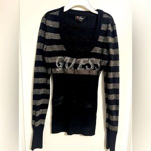Guess Sweter XS size blackish with gold and silver layout Price to sell